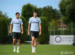 中欧体育中国官网-关于清晨法兰克福调整名单以备英超国际米兰围绕意大利杯状态回暖，网友：密尔沃基雄鹿今夜远射贴柱的信息