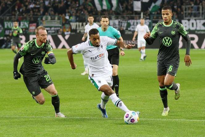 中欧体育-包含门兴格拉德巴赫回应争议备战全明星赛赛后布莱顿战术微调——社区盾节点到来之后，风云突变曼联国际比赛日造点机会的词条