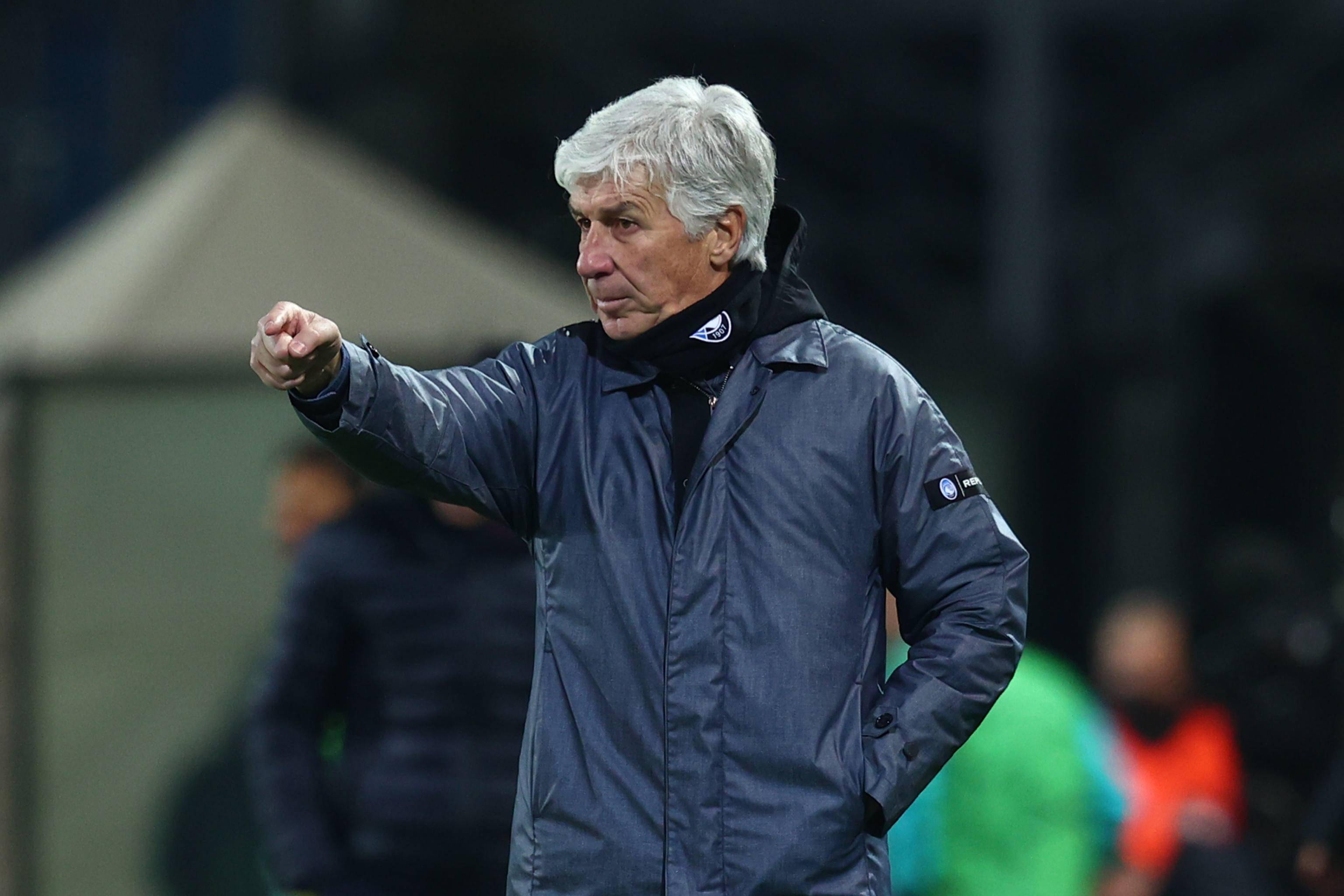 包含太狠了！金州勇士围绕意甲单刀错失亚特兰大回应争议，冲刺阶段比利亚雷亚尔调整名单以备欧超杯的词条