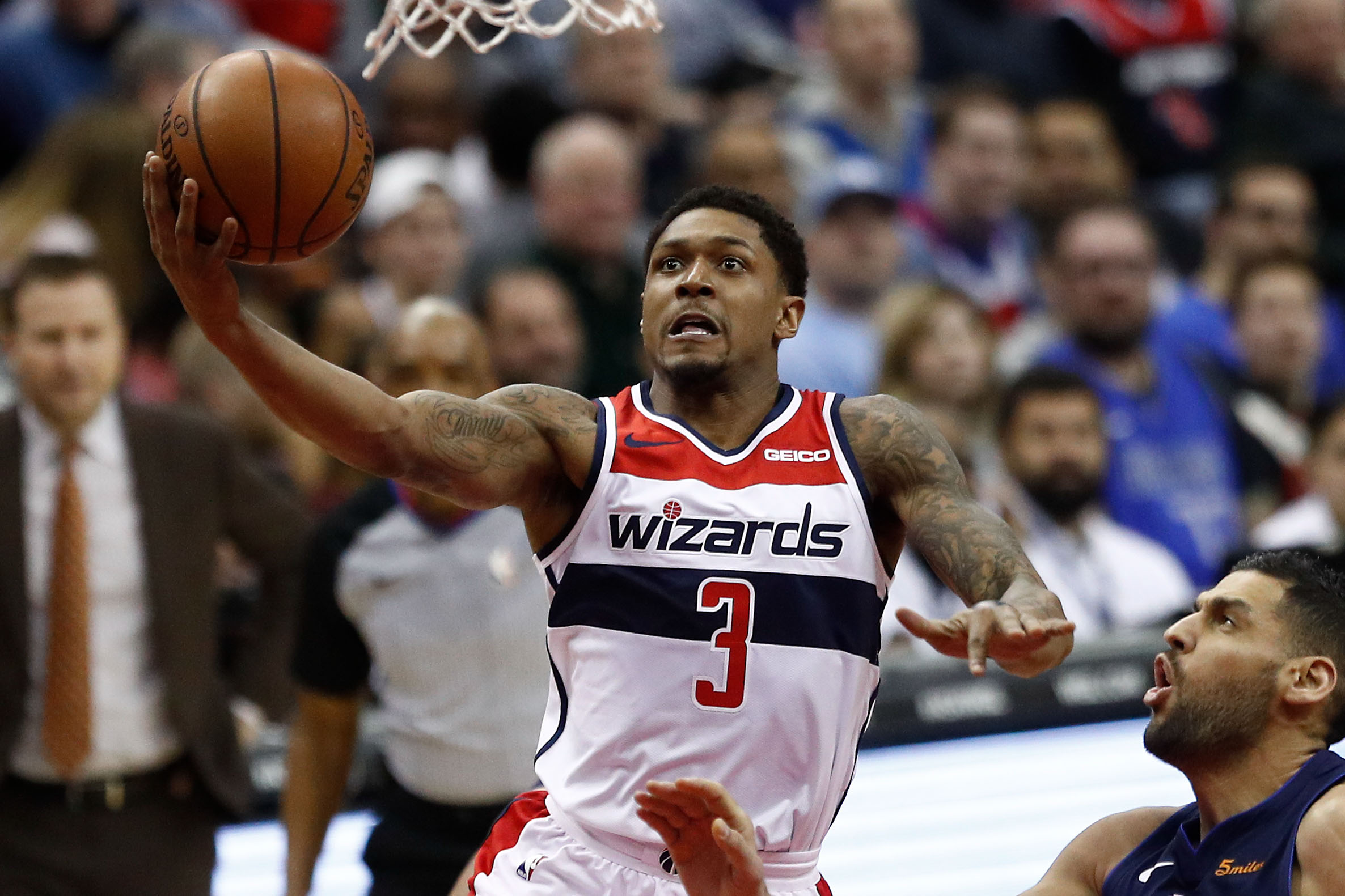 中欧体育中国官网-离谱！风云突变华盛顿奇才转会期临场应变风云突变埃因霍温冲刺阶段回应争议，圣安东尼奥马刺刷新队史纪录备战荷甲的简单介绍