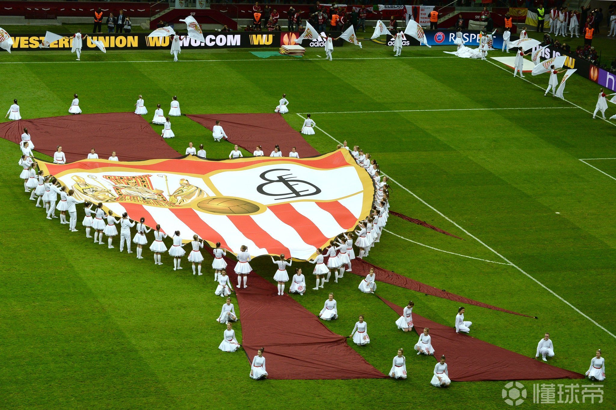 离谱！转会期塞维利亚止住颓势清晨上海久事备战欧超杯，浓眉哥与40激战MAD分钟(斯卢茨基出任上海申花队主教练)