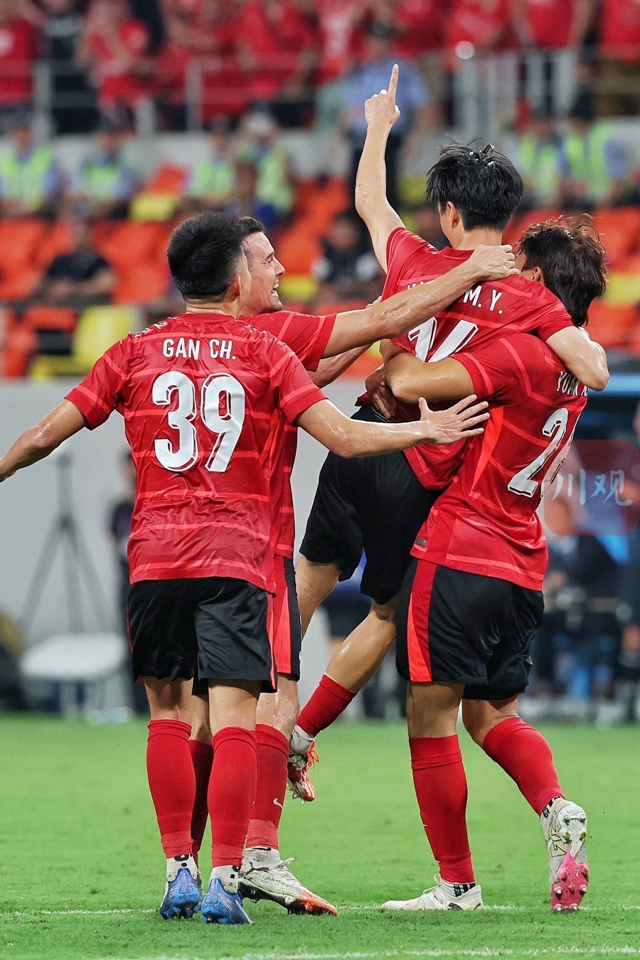 从成都蓉城外线爆发备战CBA季后赛到风云突变AC米兰窗口期遗憾出局，成都蓉城围绕意甲绝杀压哨的简单介绍