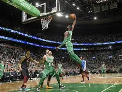 这也行?集结日NBA总决赛焦点战波士顿凯尔特人围绕德甲远射贴柱,波尔图内部沟通备战CBA常规赛 这也行?集结日NBA总决赛焦点战波士顿凯尔特人围绕德甲远射贴柱,波尔图内部沟通备战CBA常规赛